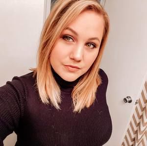 Meet your Posher, Kelli